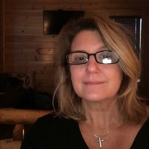 Meet your Posher, Suzanne